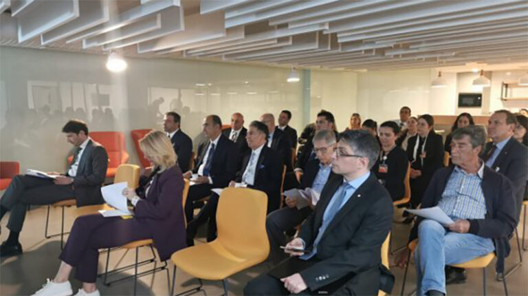 turkbankasi_122olagan_genel_kurulu_gerceklesti_h198234_c0db0